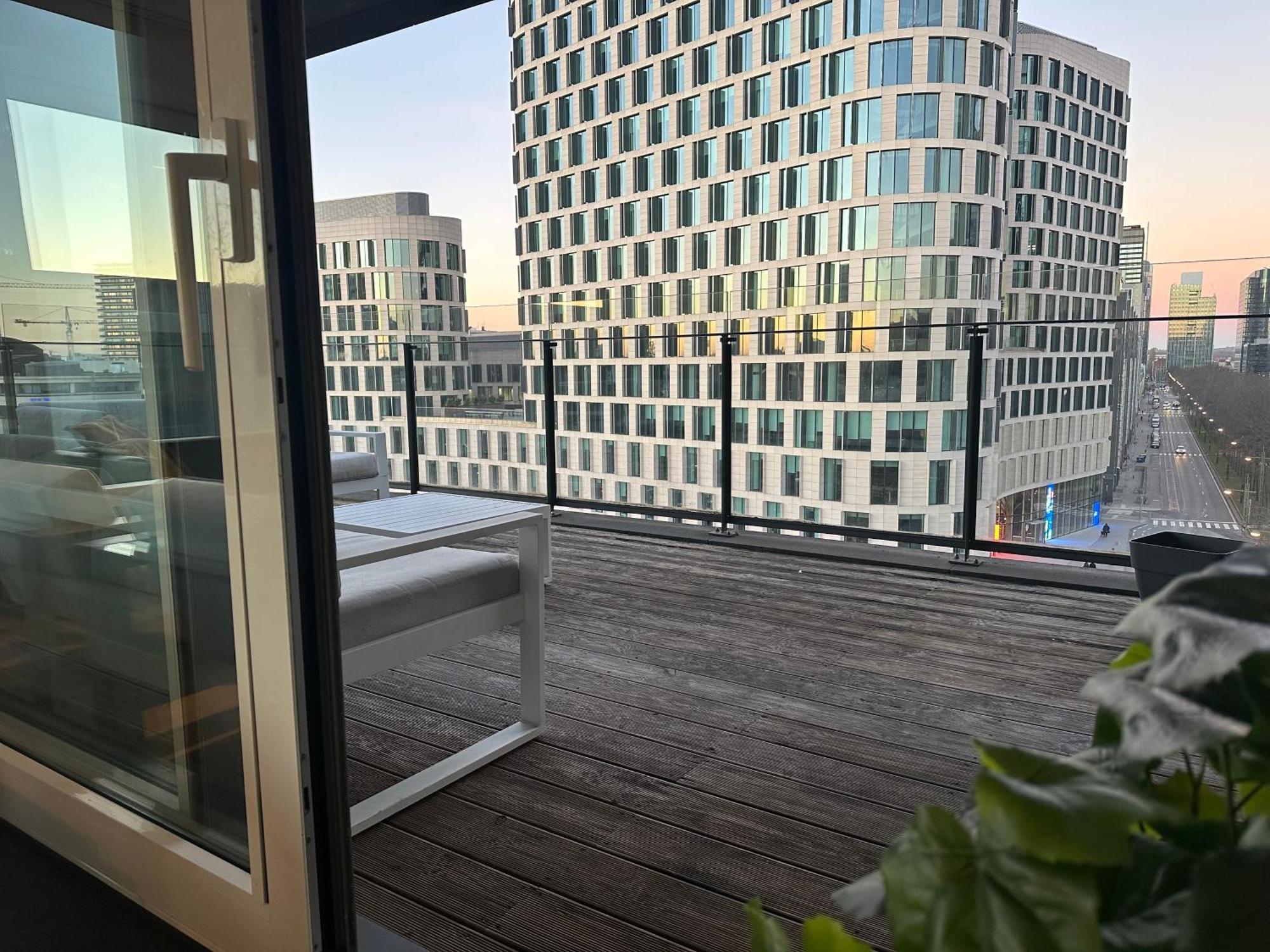 Apartment With Balcony In Brussels Center Eksteriør bilde